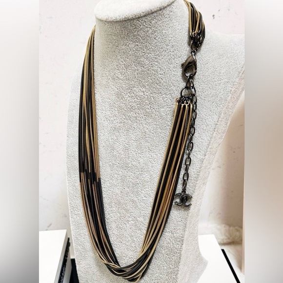 Authentic Chanel Ultra RARE Runway “Liquid Gold” Multi Snake Chain Necklace - Picture 3 of 11